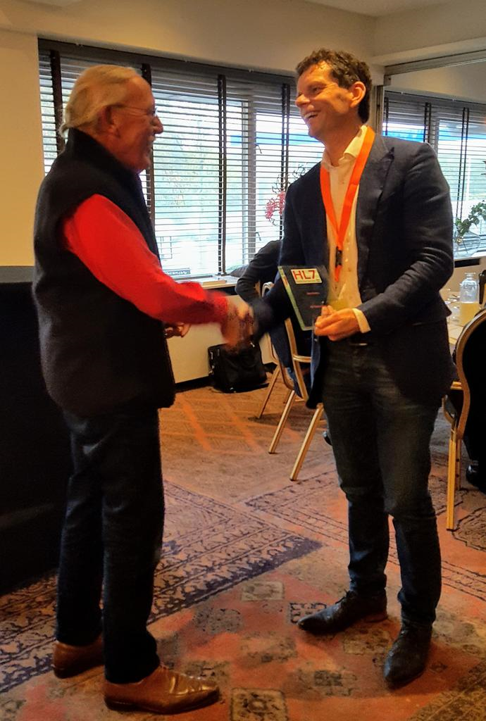 HL7 Erelid Bert Kabbes met Rob Mulders